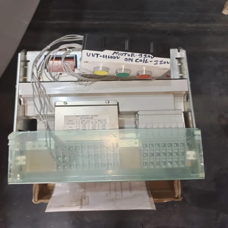 Allen-Bradley 1746-OB16 SLC 500 16-Point 24V DC Source Output Module thumbnail 7140